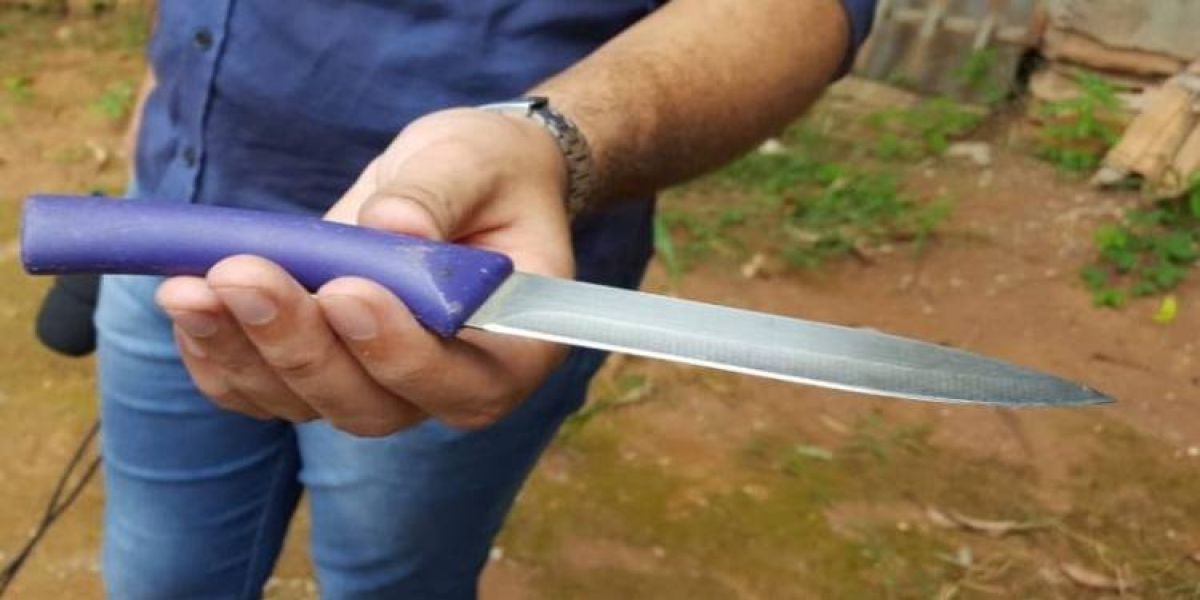 Homem não aceita fim do relacionamento e agride atual namorado da ex com golpe de faca em Cafelândia