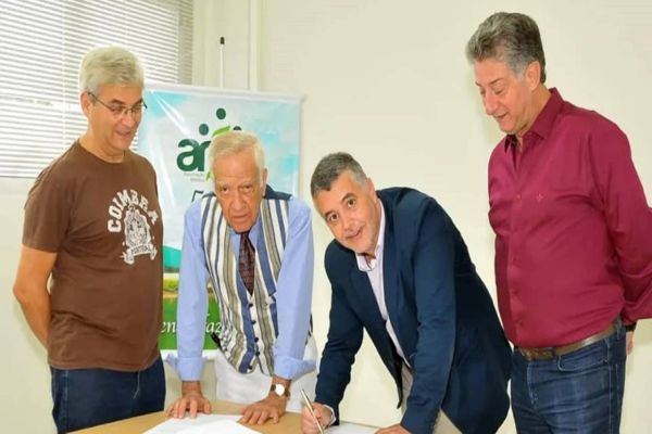 Médicos e advogados de Cascavel unem-se para levar informações de saúde e direitos à população