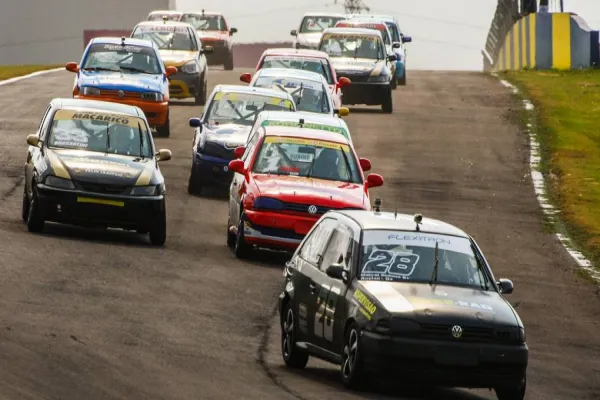 Foto relacionada a notícia: Paranaense de Velocidade começa em Cascavel, com portões abertos