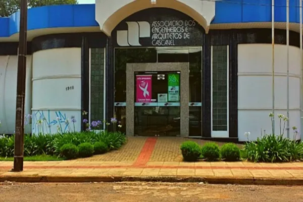Foto relacionada a notícia: Engenheiros e arquitetos celebram os 48 anos da AEAC