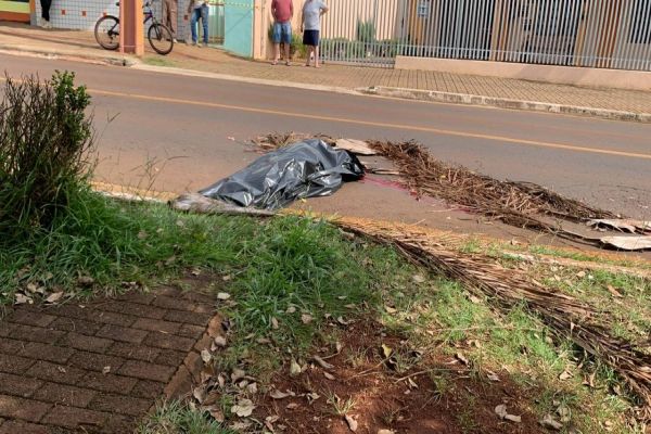 Imagem referente a notícia: Mulher tem cabeça esmagada por ônibus no Bairro Parque Verde