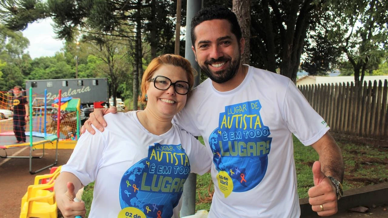 Foto relacionada a notícia: Tiago Almeida, Amac e Polícia Militar promovem 1º Piquenique Inclusivo do Abril Azul