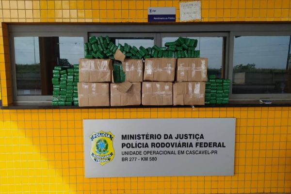 Forte Impacto: PRF apreende maconha, eletrônicos e pneus na região de fronteira