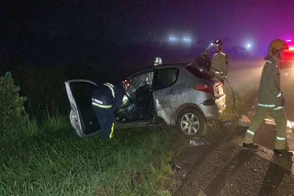 Imagem referente a notícia: Homem morre após colisão frontal na BR-369 em Cascavel