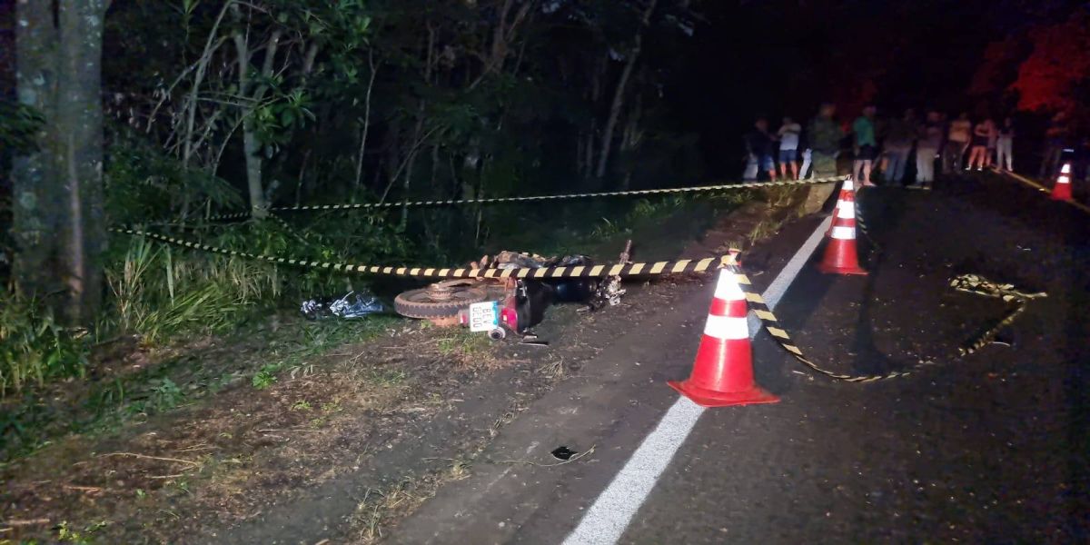 Duas pessoas morrem em grave acidente na PR-281 no sudoeste