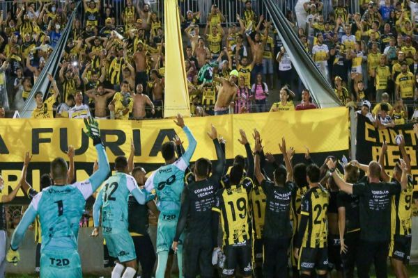 FC Cascavel lança pacote de ingressos com desconto para a Série D