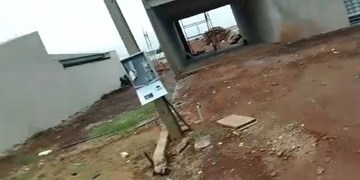 Obra no Jardim Veneza tem “padrão de energia” e toda a fiação furtada