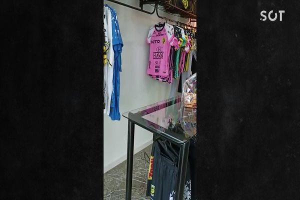 Imagem referente a notícia: Loja do FC Cascavel no Shopping West Side é novamente alvo de furto