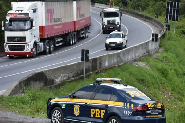 PRF inicia Operação Semana Santa 2022 no Paraná