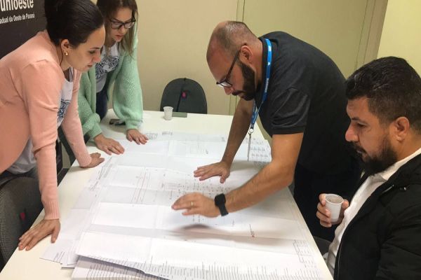 Edson Souza visita com Grupo Maternar as estruturas da Ala Materno Infantil do Huop