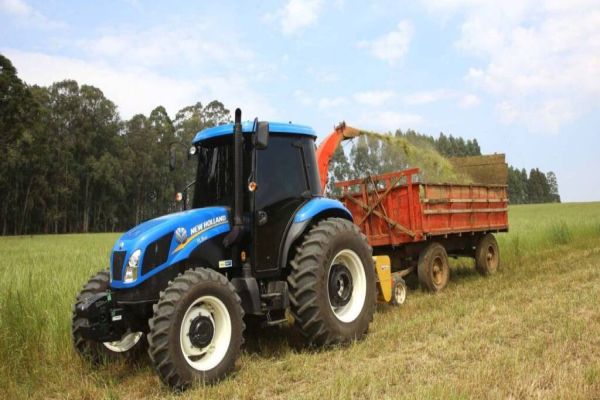 Produtor rural com trator ou máquina sem registro poderá ser multado