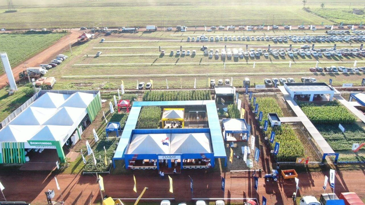 Foto relacionada a notícia: Com fertilizante premium, Coopavel amplia presença no agro do Paraguai