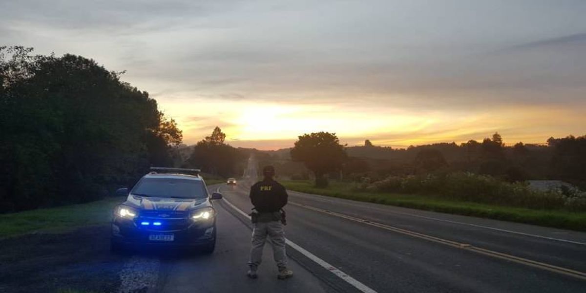 Operação Tiradentes: PRF mira ultrapassagens indevidas