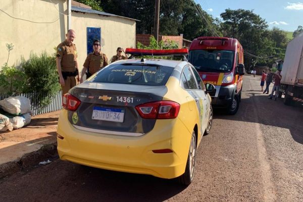 Imagem referente a notícia: Homem fica em estado grave após ser esfaqueado no Jardim Melissa