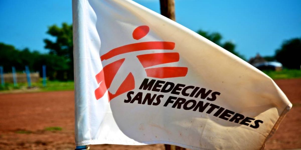 Profissionais de MSF seguem detidos injustamente há 4 meses em Camarões