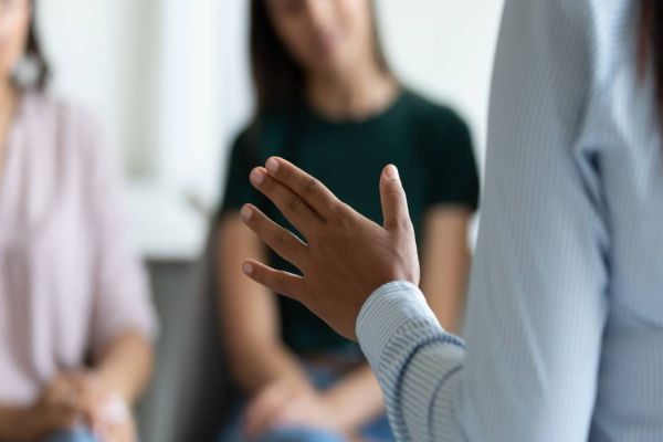 AMIC PR repudia criação de novos cargos públicos no Paraná