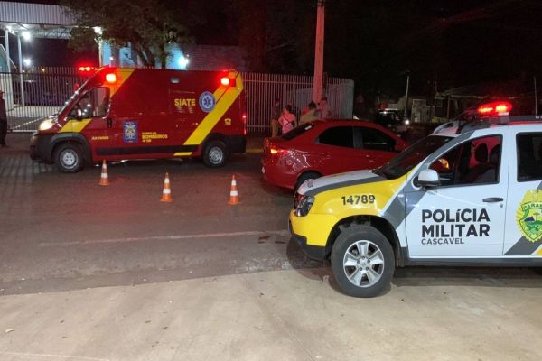 Imagem referente a notícia: Mulher de 55 anos fica ferida após colisão na trânsito no Bairro São Cristóvão