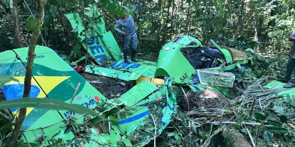 Piloto e passageiro morrem em queda de avião agrícola em Nova Bandeirantes