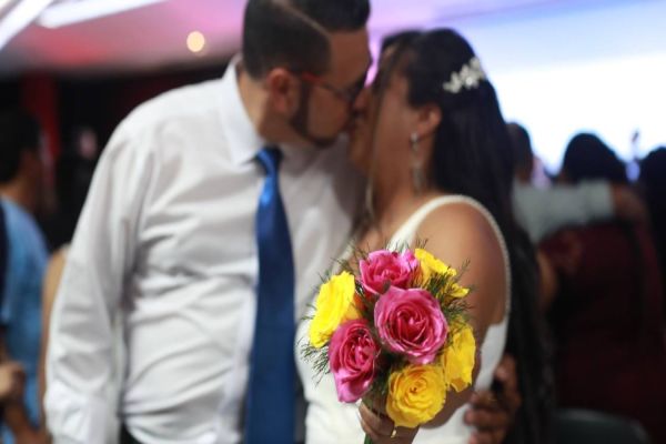 O dia do "sim" para mais de uma centena de casais em Cascavel