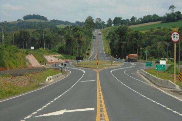 Acordo judicial com concessionária garante obras na BR-277, BR-373 e BR-476