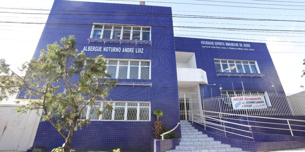 Com início do frio, Prefeitura reforça serviços de acolhimento a moradores de rua e arrecada doações