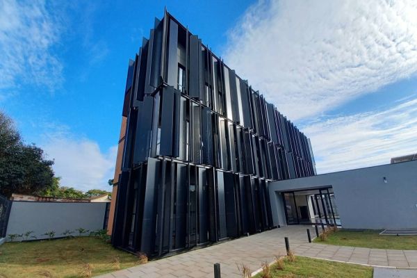 AMIC PR pede que governador vete propostas que criam 542 cargos públicos