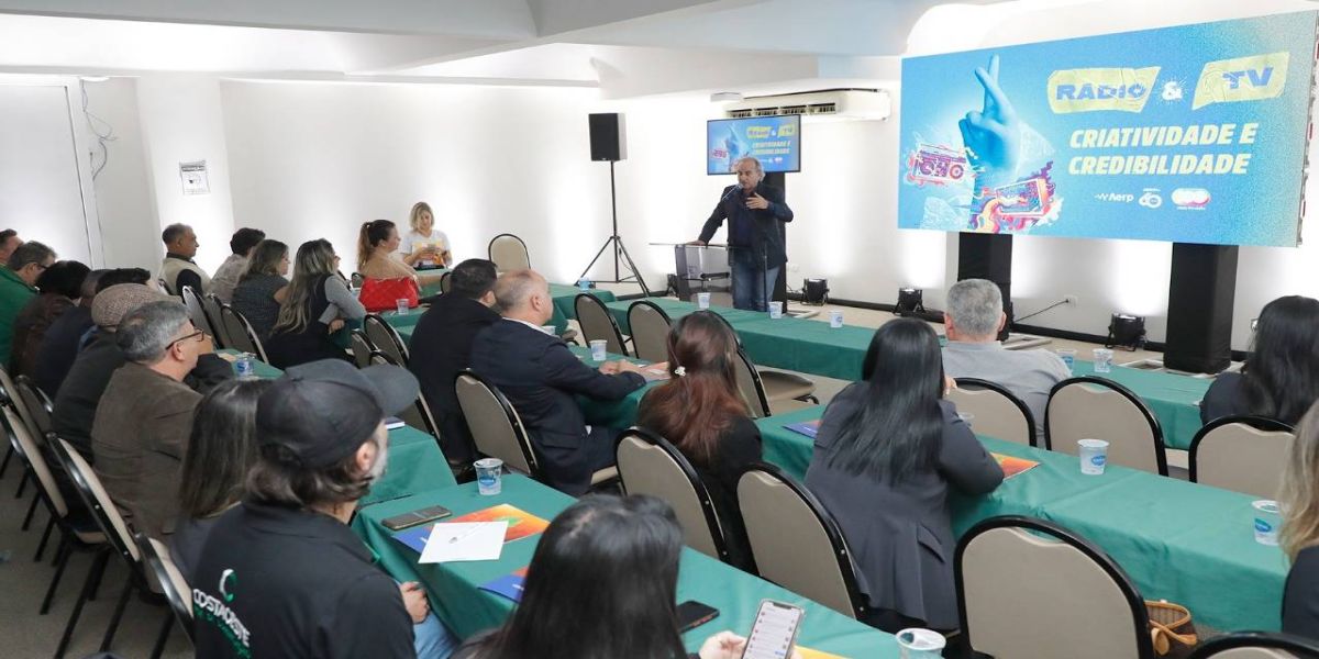 Cascavel sedia o encontro regional da Associação das Emissoras de Radiofusão do Paraná