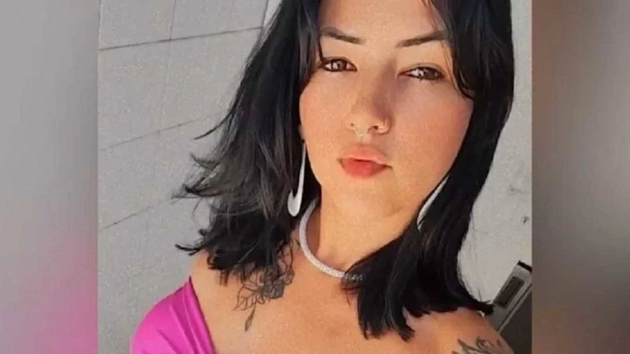 Foto relacionada a notícia: Mãe derruba bolsa com arma engatilhada e mata filha com disparo acidental