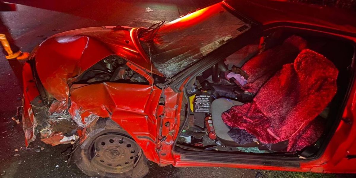 Seis pessoas ficam gravemente feridas após colisão frontal na PR-239 em Iracema do Oeste