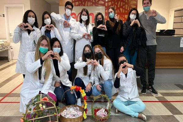 Dia das Mães é marcado por homenagem especial no CEONC Hospital do Câncer