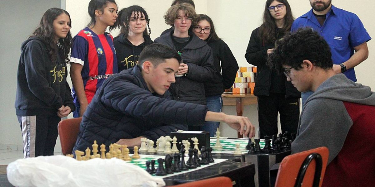 NRE Cascavel define equipes que irão participar da fase macroregional