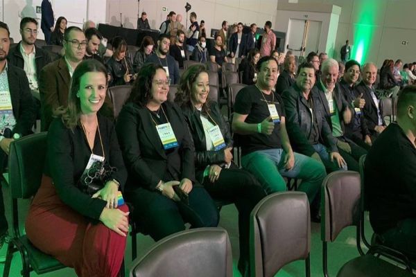Prefeitos da Amop participam do Films 2022 em Foz do Iguaçu