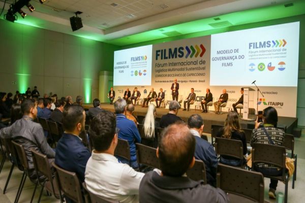 Fórum de logística aprova aliança entre 5 países por corredor de transporte bioceânico