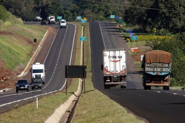 Paraná prepara fiscalização de cargas pesadas com balanças nas rodovias estaduais