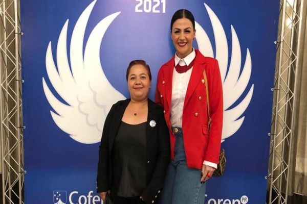 Auxiliar de Enfermagem do Huop recebe Prêmio Protagonista 2021