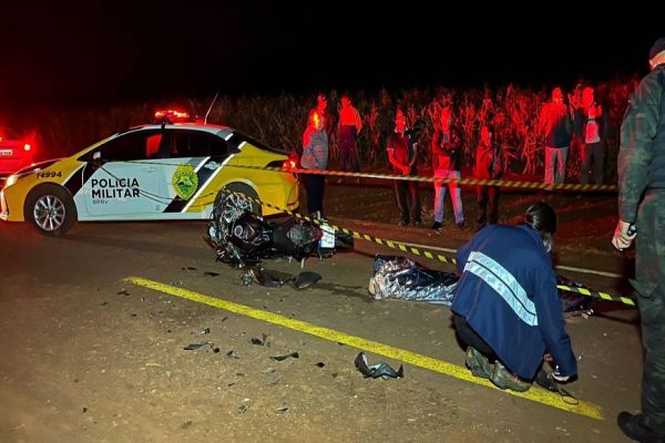 Imagem referente a notícia: Motociclista de Cascavel morre após colidir violentamente em trator na PR-589