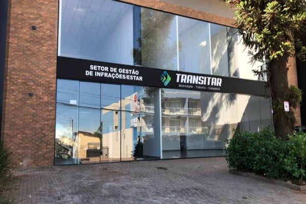 Município deverá pagar a servidor da Transitar por "transposição de regime"