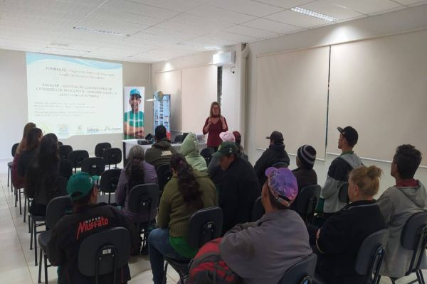 Cooperados/Associados participam de formação sobre o Regimento Interno