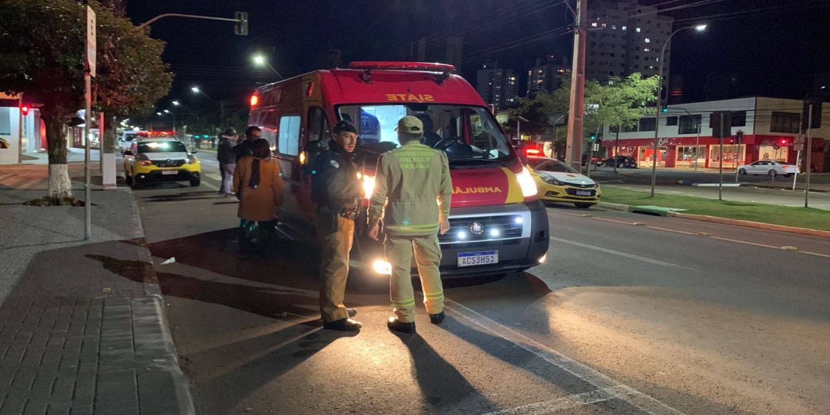 Rapaz esfaqueado em fila de drive-thru morre no Hospital Universitário
