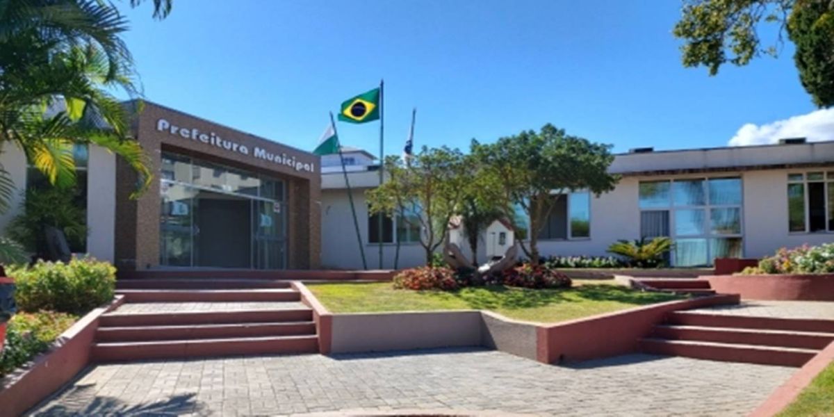 MP bloqueia bens do prefeito, delegado e mais 5 pessoas relacionadas a festas na delegacia