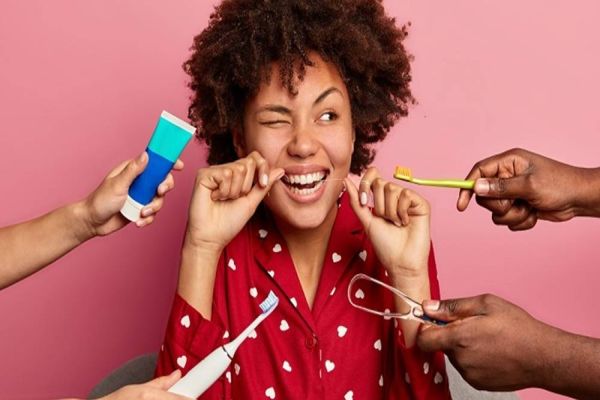 Raspador de língua: preciso usar?