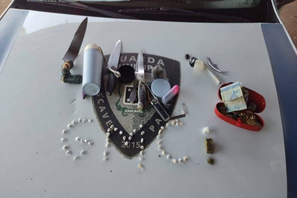 Homem é detido pela GM com 54 pedras de crack no centro de Cascavel