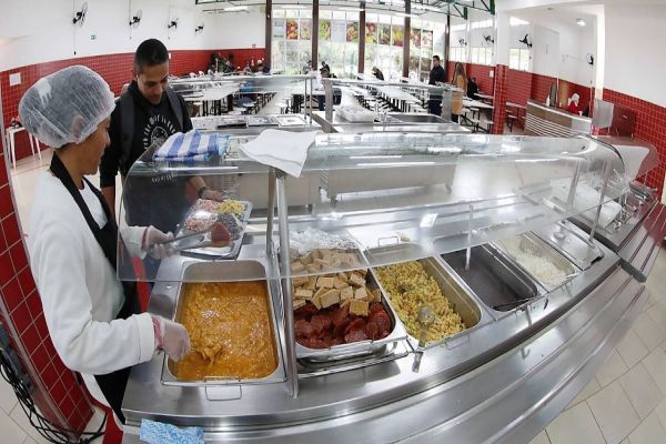 Restaurantes Populares já serviram mais de 101 mil refeições neste ano em Cascavel
