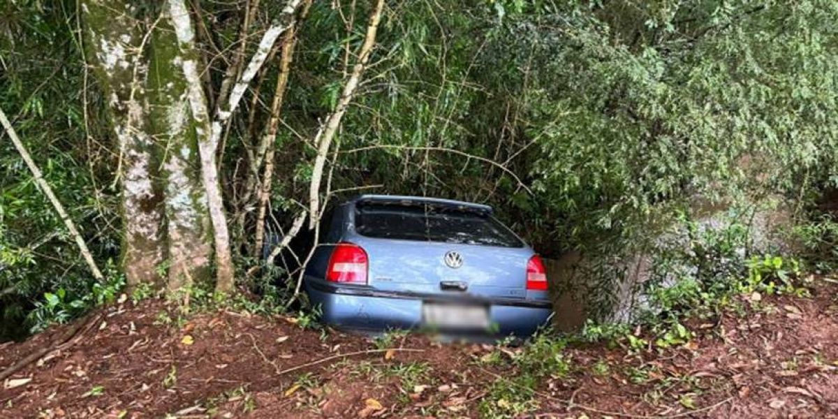 Mulher desaparecida é encontrada morta em Maravilha, com criança dentro do veículo