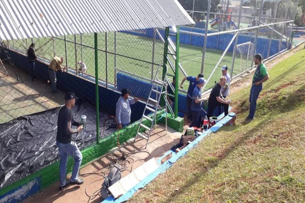 Foto relacionada a notícia: Espaços esportivos de Cascavel passam por revitalização