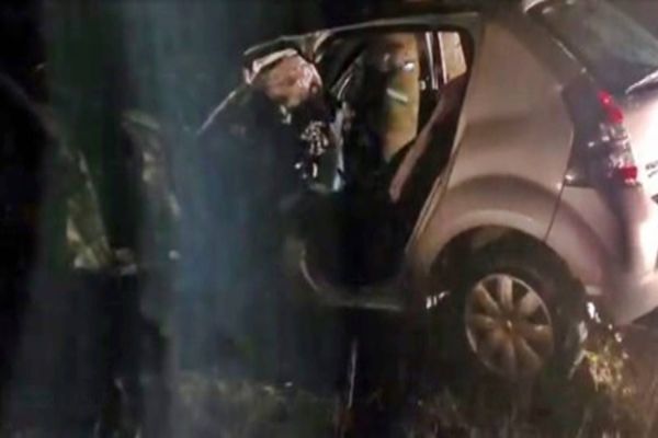 Mãe e filha ficam feridas em colisão entre carro e caminhão na BR-373