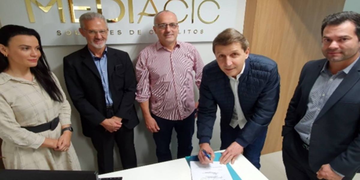 Sicoob se une à Mediarb e Acic para solução rápida de conflitos judiciais