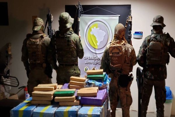 Operações policiais apreendem grandes quantidades de drogas em Guaíra e Paranaguá