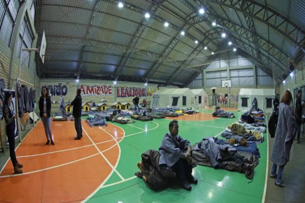 Com previsão de frio, acolhimento a moradores de rua é mantido no Centro Amor