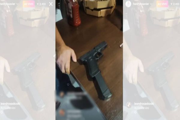 Imagem referente a notícia: Radialista é feito refém com a família e obrigado a transmitir ao vivo pela internet; Veja a live